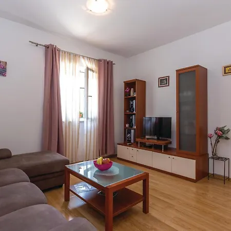 Amazing In With Kitchen *