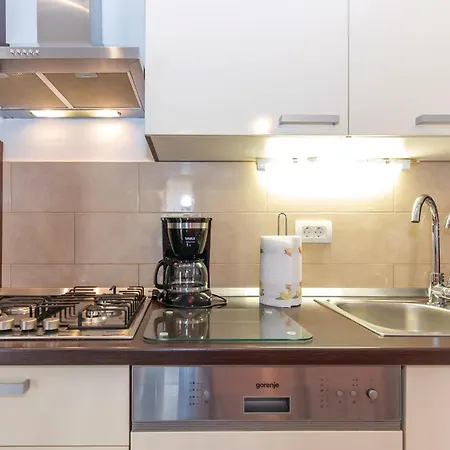 Amazing In With Kitchen Holiday home *