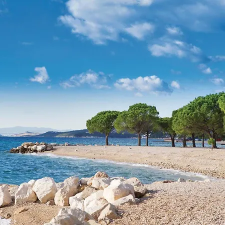 Lovely In * Kostrena