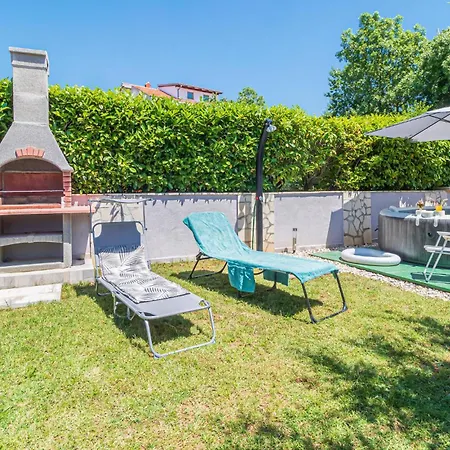 Amazing In קוסטרנה